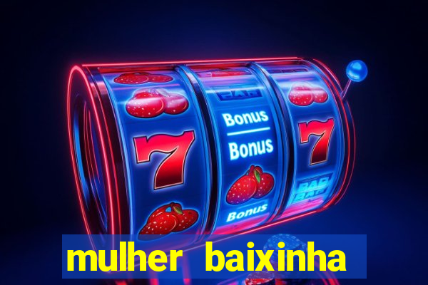 mulher baixinha transando com homens altos