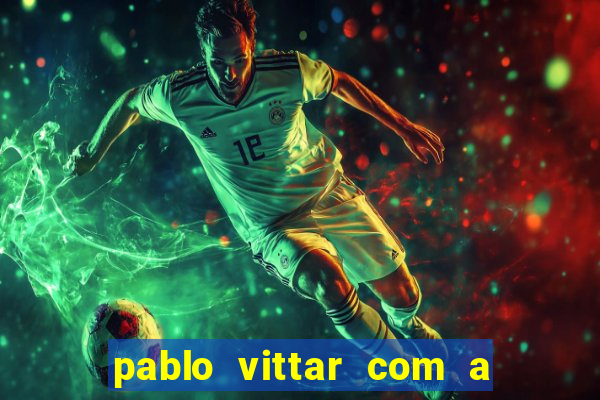 pablo vittar com a camisa do fluminense