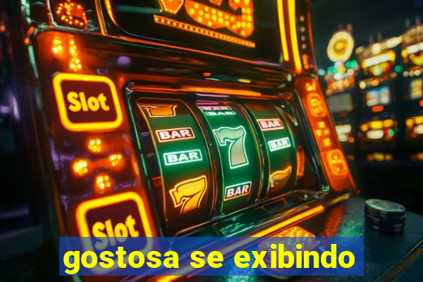 gostosa se exibindo