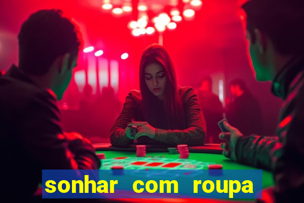 sonhar com roupa íntima feminina